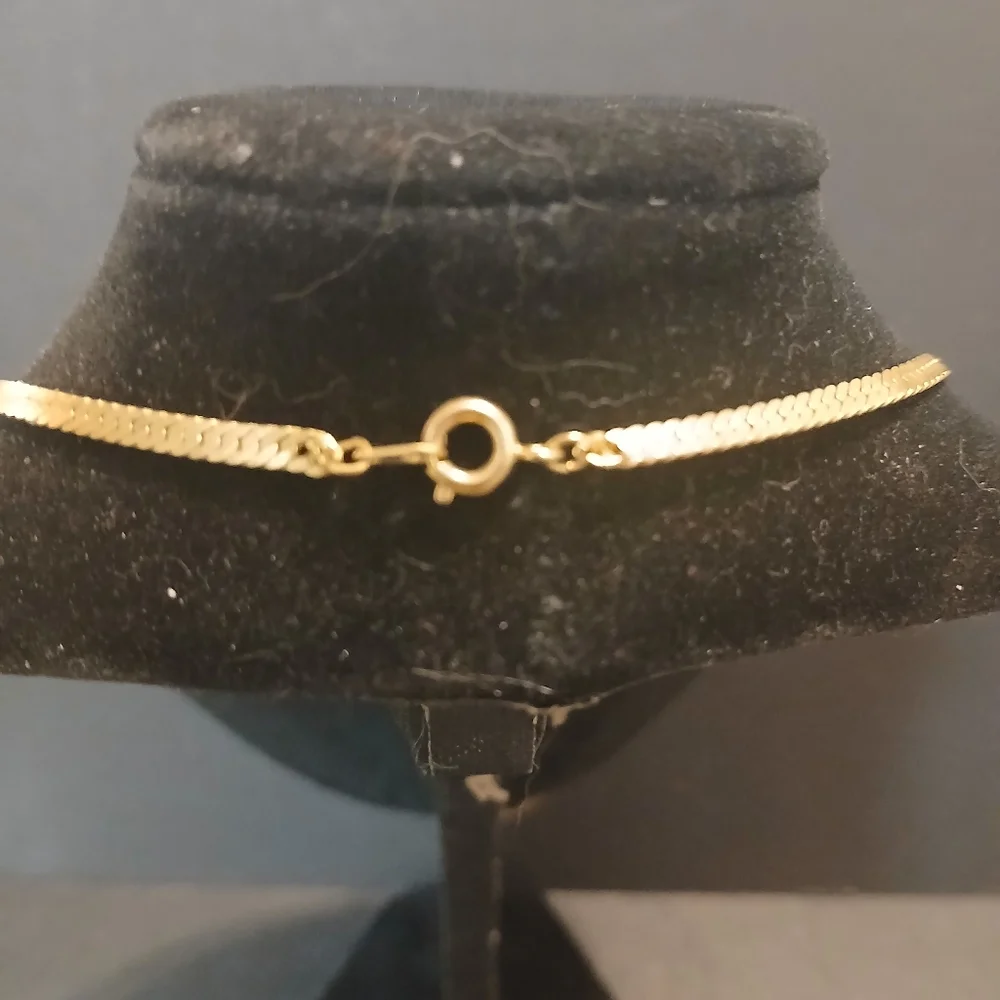 Gold tone snake chain necklace - Picture 5 of 12